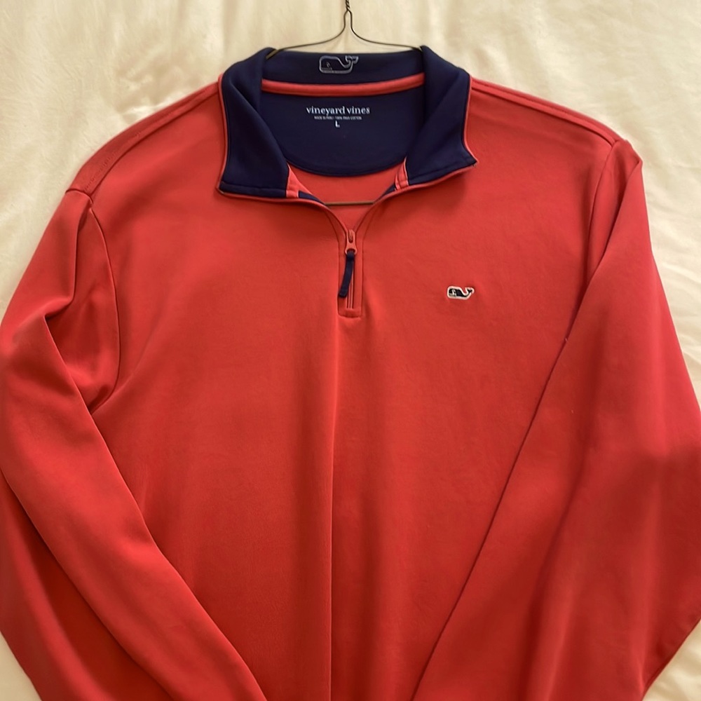 Large vineyard vines pull over sweater. Always dry cleaned and rarely used.